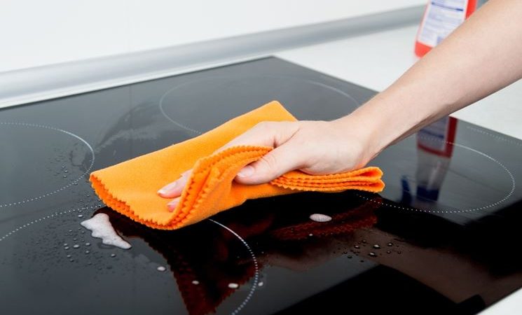 Come pulire il piano a induzione